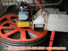 300T門機主鉤卷桶軸端安裝的QCX軸承座測力傳感器