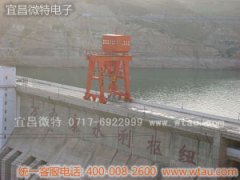 高度儀萬家寨壩頂門機安裝現(xiàn)場