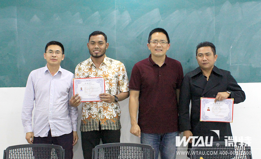 稀罕事兒，外國人來微特學技術！