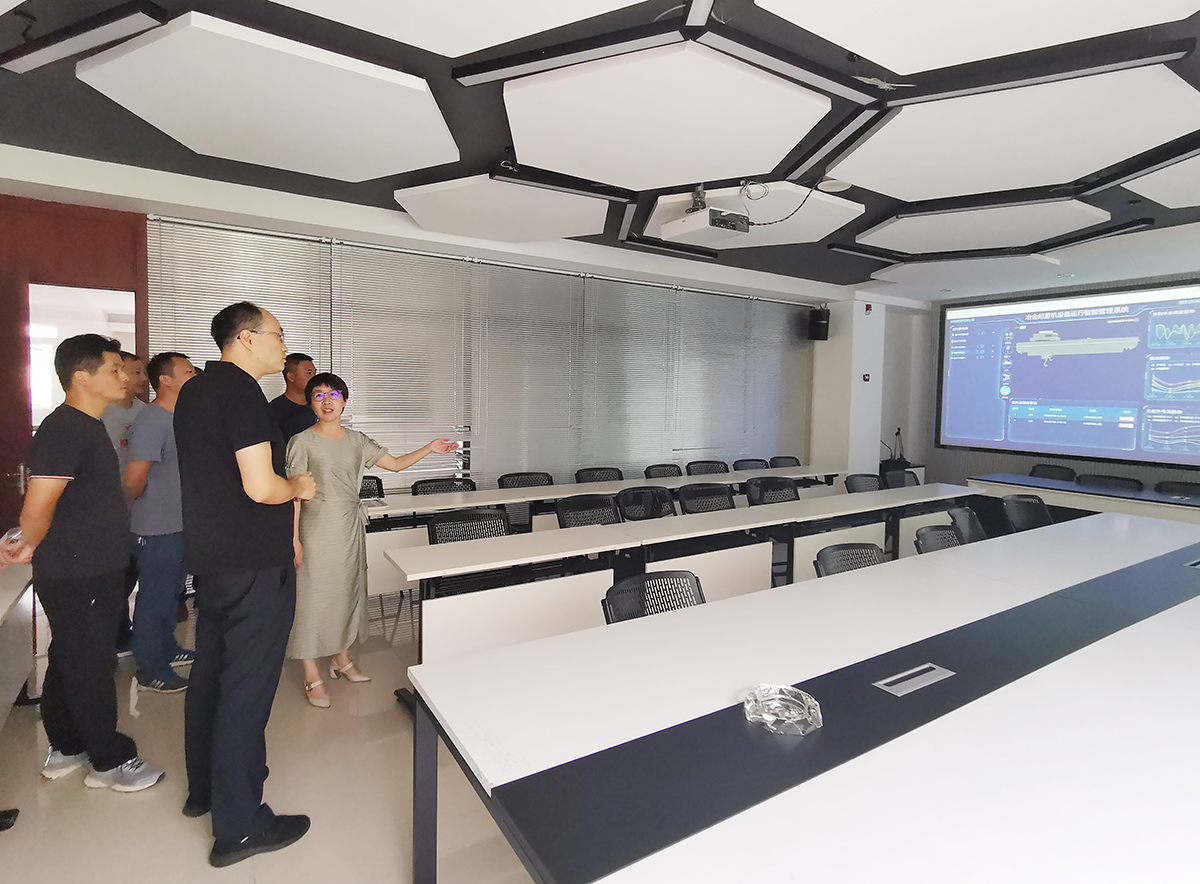 微特總經(jīng)理高鈺敏、水電事業(yè)部韓信熱情接待了來(lái)訪貴賓