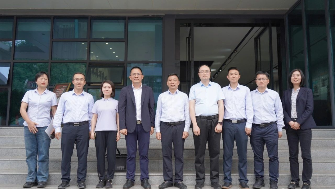 長江電力副總經(jīng)理、總工冉毅川蒞臨微特調(diào)研