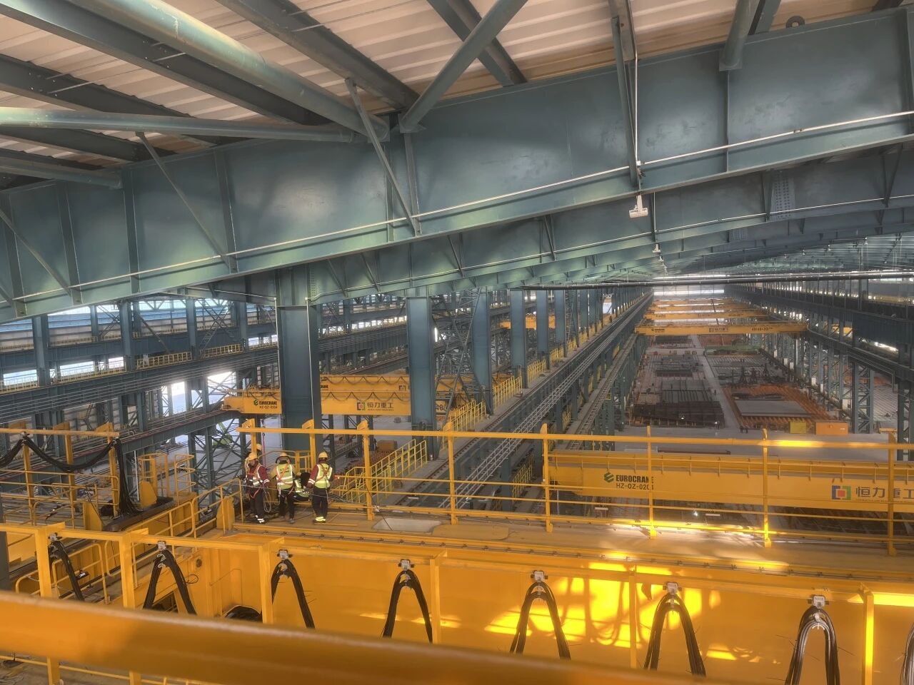 86套起重機(jī)安全監(jiān)控系統(tǒng)在大連恒力重工交付使用